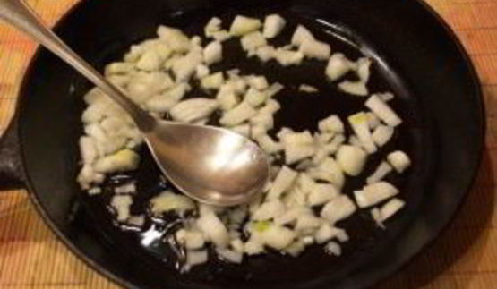 рис с курицей и помидорами