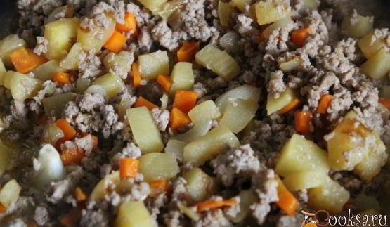 рис с овощами и мясным фаршем