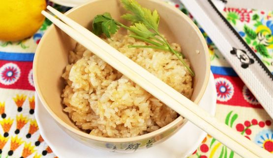 рис с соевым соусом