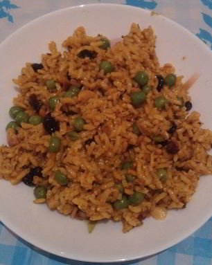 Рис с зеленым горошком