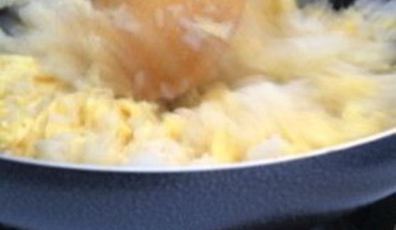 рис с жареными креветками по-китайски