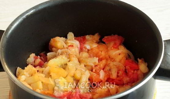 жареная картошка с помидорами