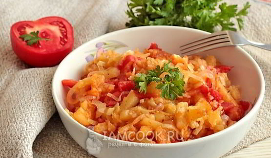 жареная картошка с помидорами