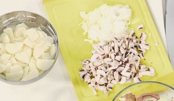 жареная картошка с шампиньонами