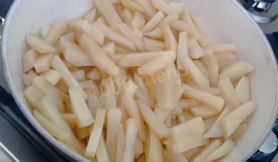 жареный картофель с луком