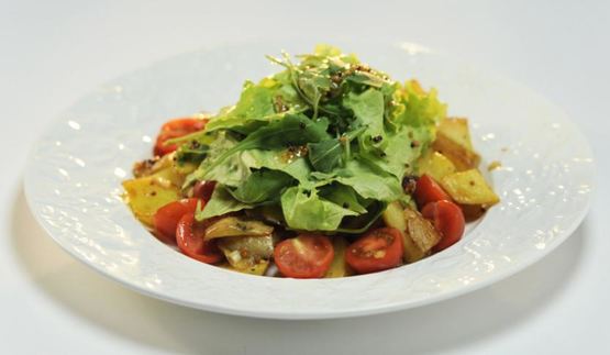 жареный картофель с медово-горчичной заправкой