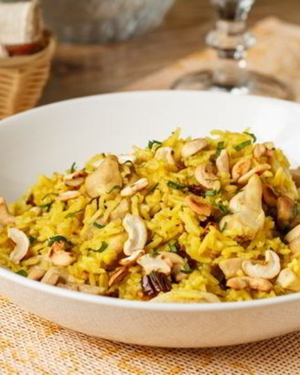 Рецепт желтого риса с курицей и жареными кешью