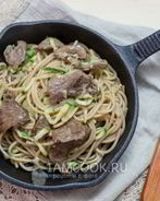 Гречневая лапша с говядиной и овощами