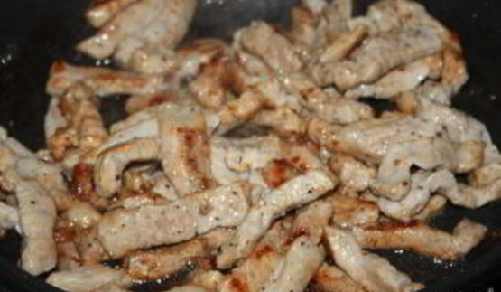 гречневая лапша со свининой