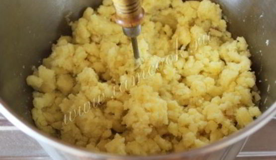 картофельное пюре с печеным чесноком