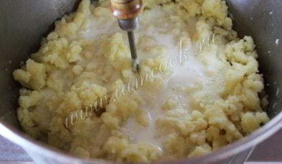картофельное пюре с печеным чесноком