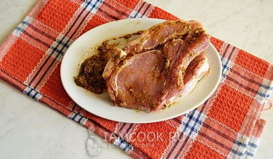 котлета свиная на кости