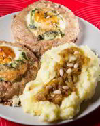 Котлеты из индейки с яйцом