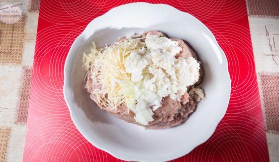 котлеты из индейки с яйцом