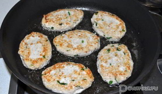 котлеты из куриного фарша с рисом