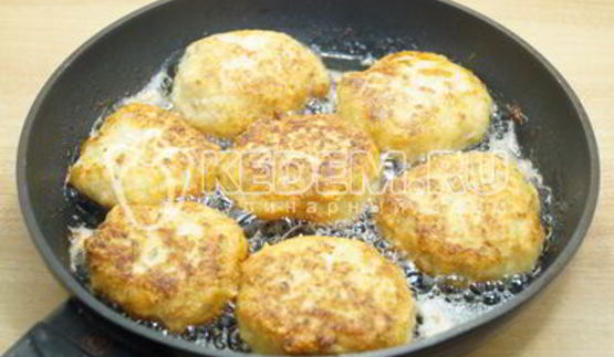 котлеты из куриного фарша с сыром