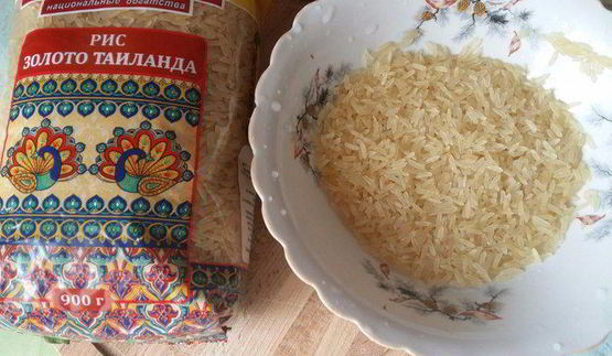 котлеты по-корейски на подушке из риса с овощами