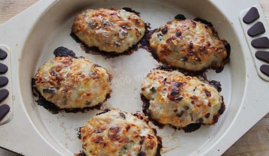 котлеты с грибами и сыром в духовке куриные