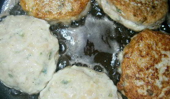 куриные котлеты с кабачком и мятой