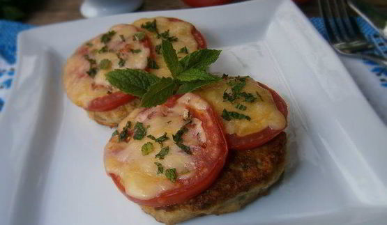 куриные котлеты с кабачком и мятой