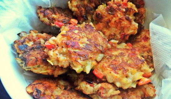 куриные котлеты с рисом и овощами