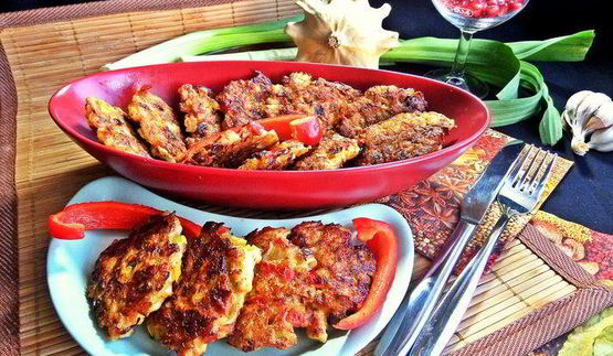 куриные котлеты с рисом и овощами