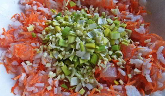 куриные котлеты с рисом и овощами