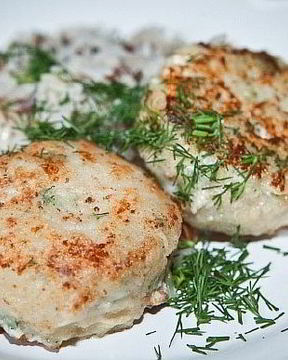 Рыбные котлеты из трески