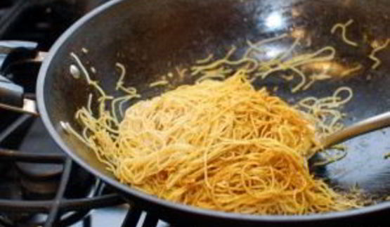 лапша по-сингапурски