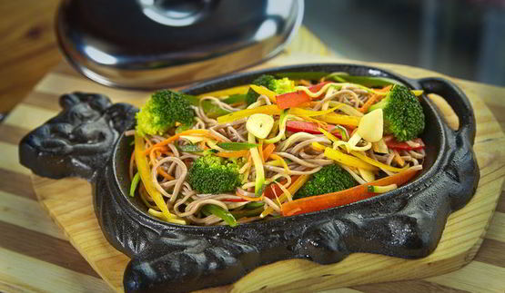 лапша с брокколи