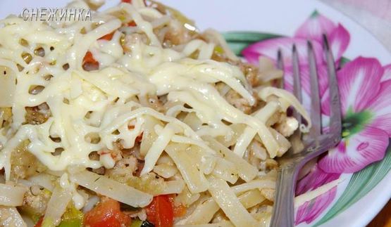 лапша с мясным соусом по-домашнему