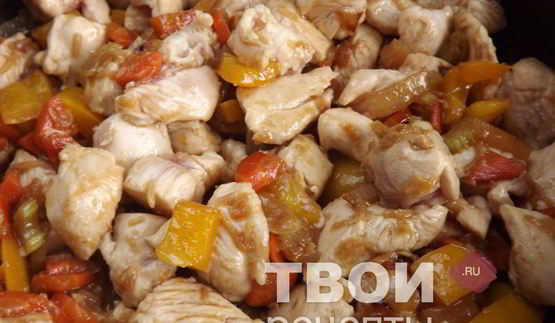 лапша удон с курицей и овощами