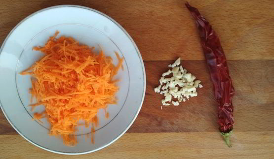 баклажанная паста на тостах