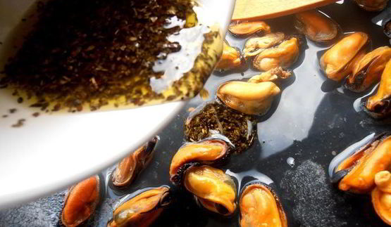 быстрые спагетти с мидиями