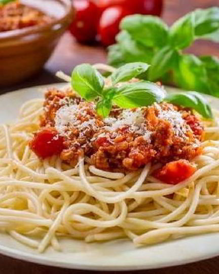 Рецепт итальянских спагетти с томатным болоньезе