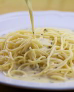 Макароны под соусом бешамель