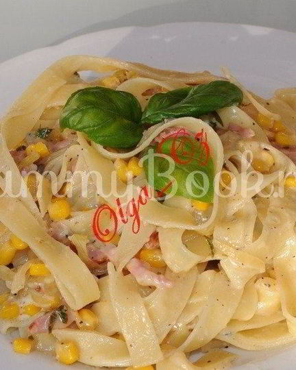 Рецепт макарон с беконом в сырно-винном соусе