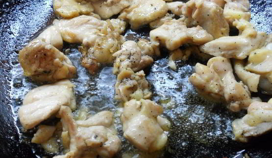 макароны с курицей и шампиньонами