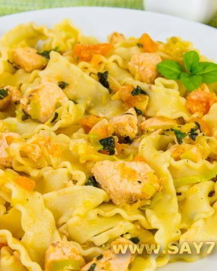 Рецепт макарон с семгой и помидорами