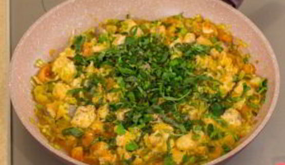 макароны с семгой и помидорами