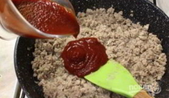 макароны с томатным мясным соусом