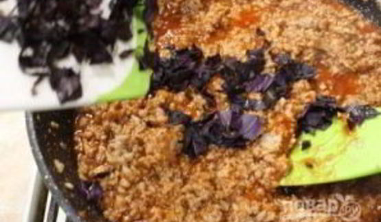 макароны с томатным мясным соусом