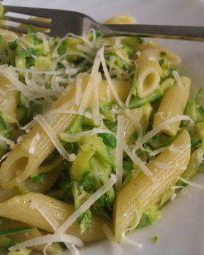 Макароны с цукини и карри