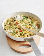 Паста-карбонара с горошком