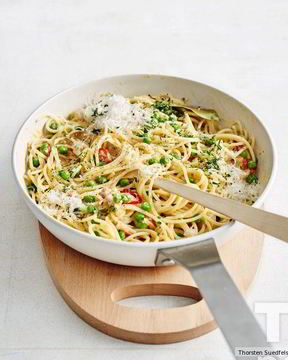 Паста-карбонара с горошком