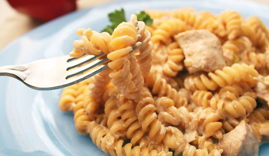 паста с индейкой в сливочном соусе