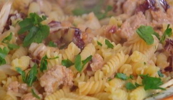 паста с колбасками и радиккио