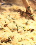 Паста с семгой и шпинатом в сливках