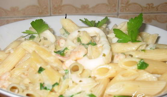 паста с соусом из кальмаров