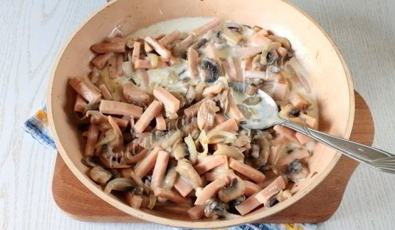 паста с ветчиной и грибами